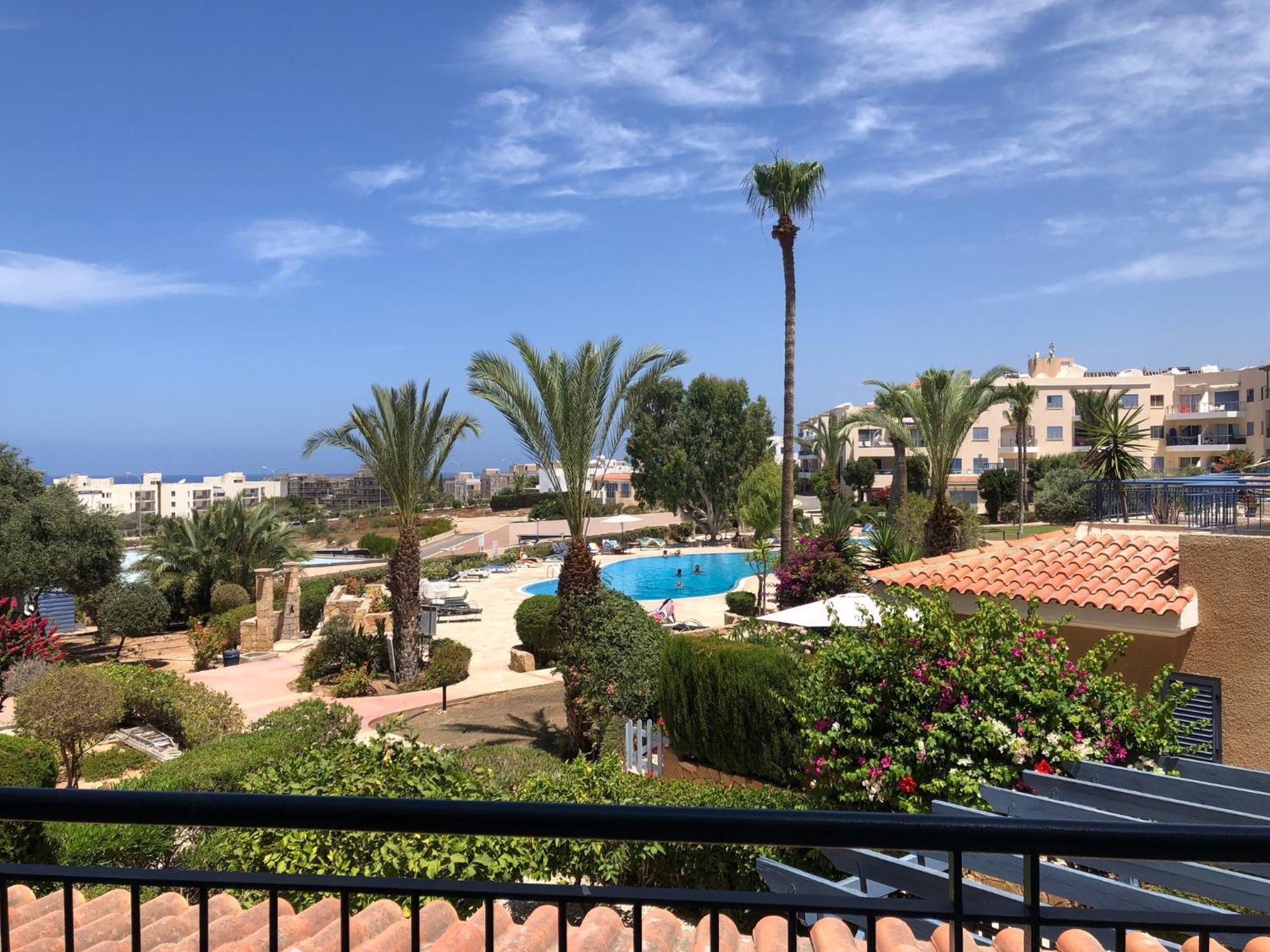 Kings Palace - Stylish 2 Bed Apartment With Sea Views Paphos Bagian luar foto